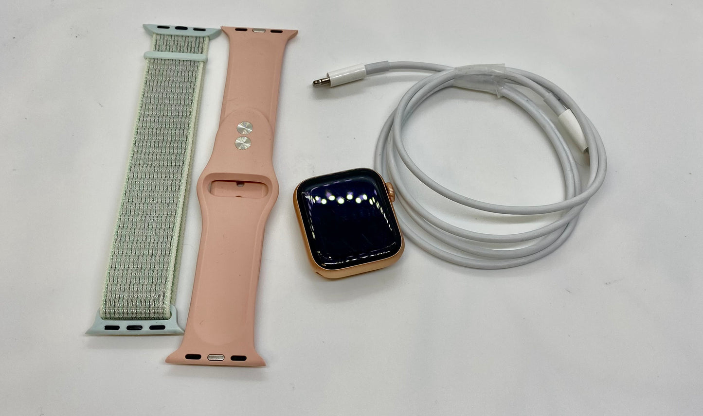 Apple Watch Series 5 40MM Aluminium & Ceramic Case ION-X Glass GPS LTE WR-50M, usado