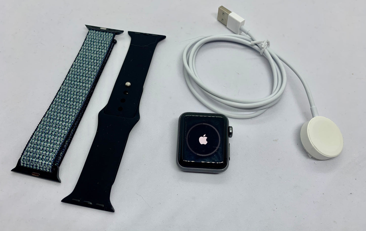 Apple Watch Series 3 38 MM (GPS) Aluminium Case Ion X Glass Composite Back GPS WR 50M, USADO