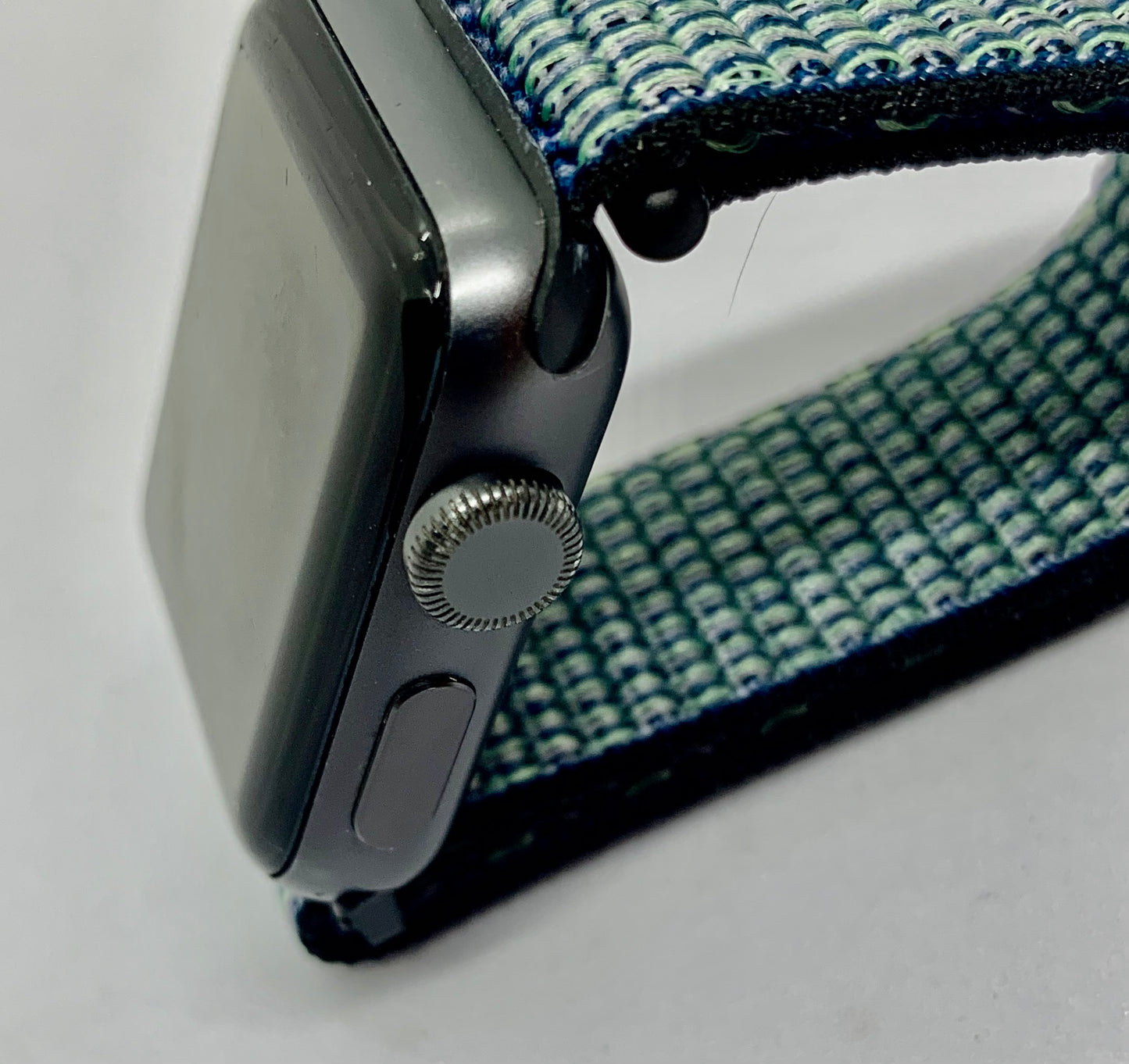 Apple Watch Series 3 38 MM (GPS) Aluminium Case Ion X Glass Composite Back GPS WR 50M, USADO