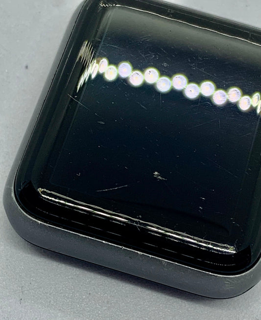 Apple Watch Series 3 38 MM (GPS)  Aluminium Case Ion X Glass Composite Back GPS WR 50M, USADO