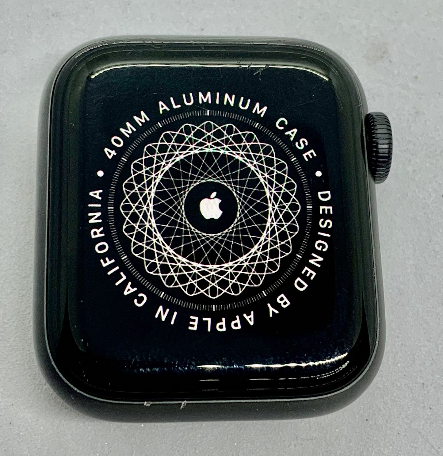 Watch Series 5, 40MM, Aluminium & Ceramic, Case, ION-X Glass, GPS,  WR-50M (BLOQUEADO)