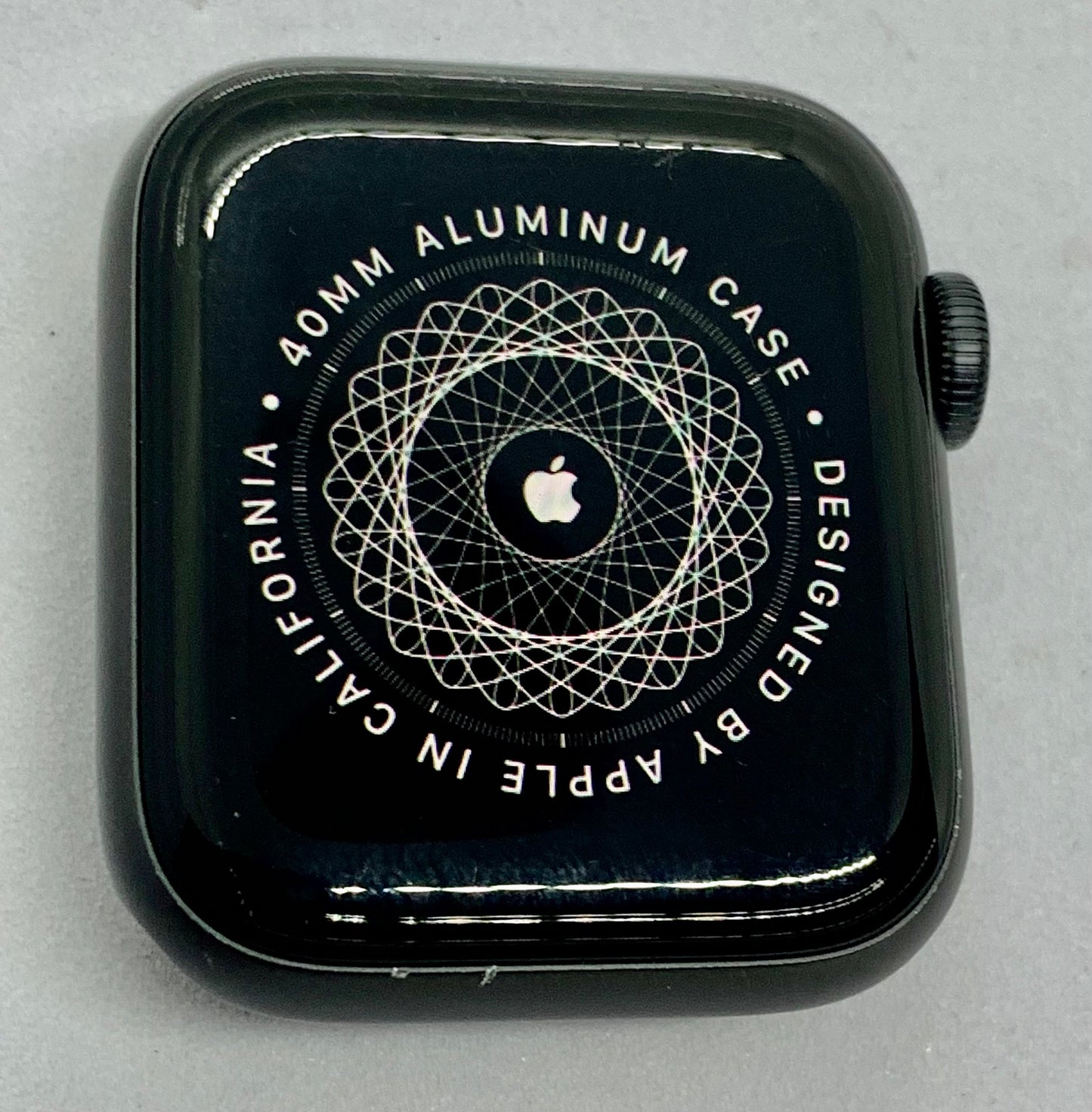 Watch Series 5, 40MM, Aluminium & Ceramic, Case, ION-X Glass, GPS,  WR-50M (BLOQUEADO)