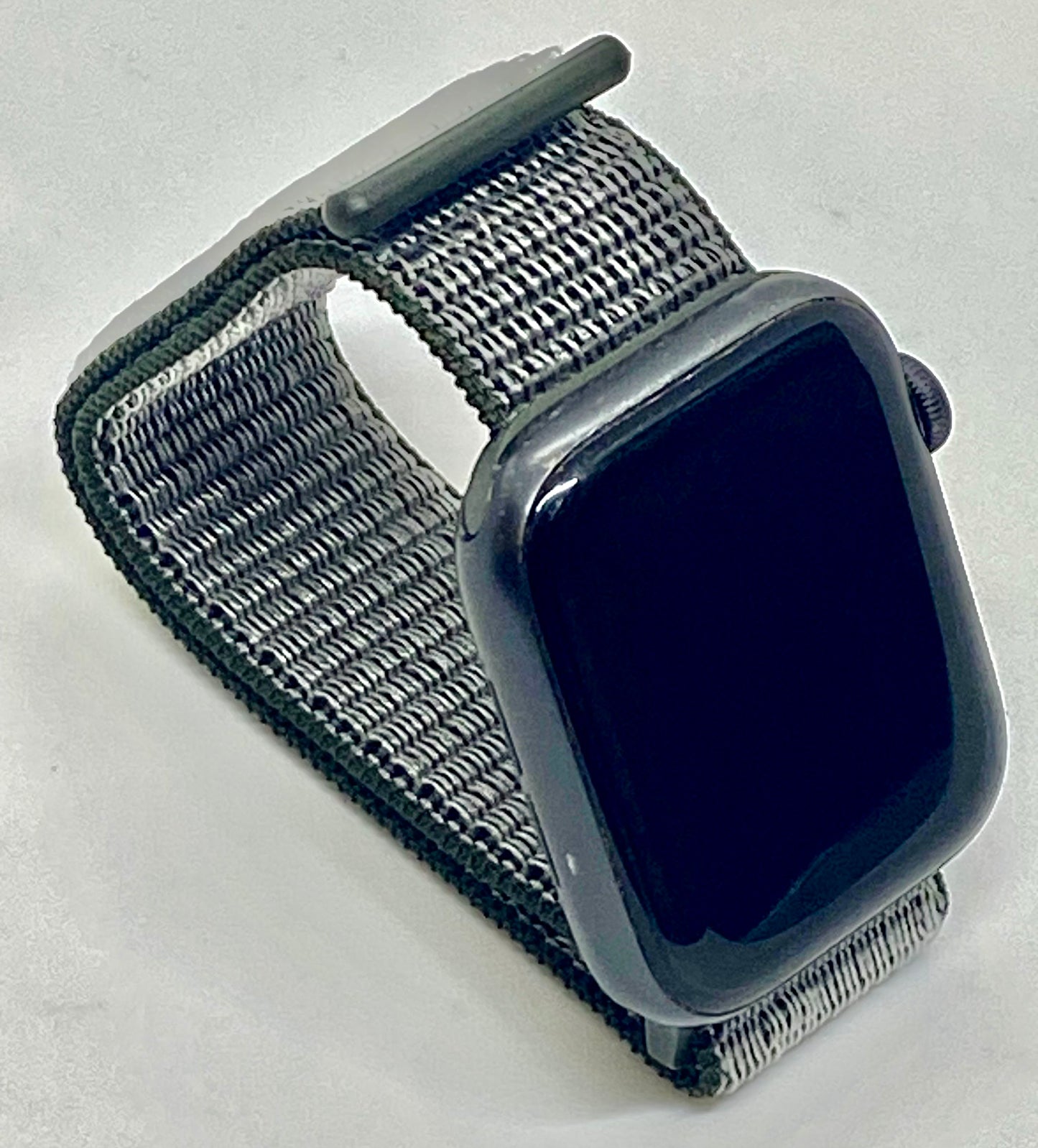 Apple Watch Series 5, 44mm, GPS, pantalla en perfecto estado