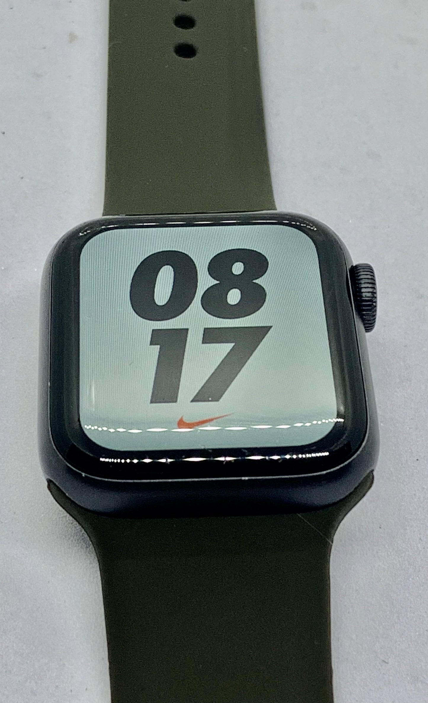 Apple Watch Series 5 40MM (GPS + LTE)