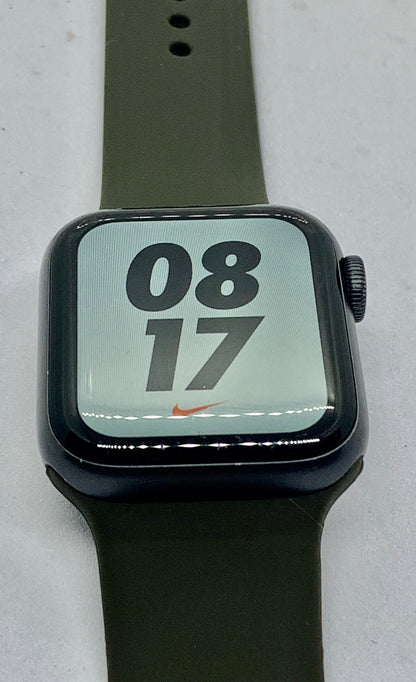 Apple Watch Series 5 40MM (GPS + LTE)