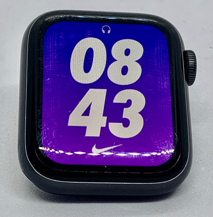 Apple Watch Series 5 40MM (GPS + LTE)