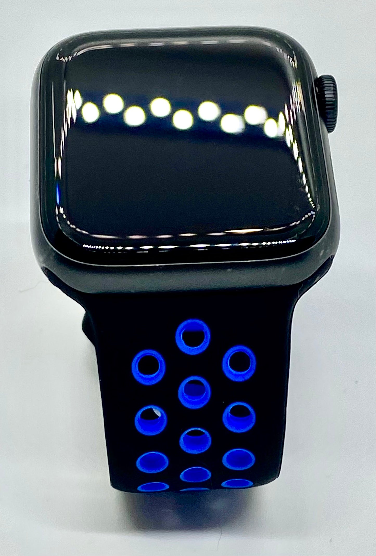 Apple Watch Series 5 44MM Aluminium & Ceramic Case ION-X Glass GPS WR-50M, USADO , EXCELENTES CONDICIONES