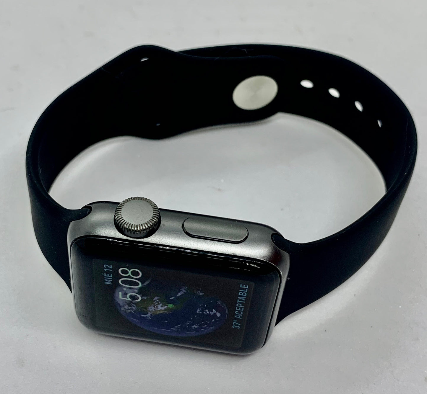 Apple Watch Series 3 38 MM (GPS)  Aluminium Case Ion X Glass Composite Back GPS WR 50M, USADO