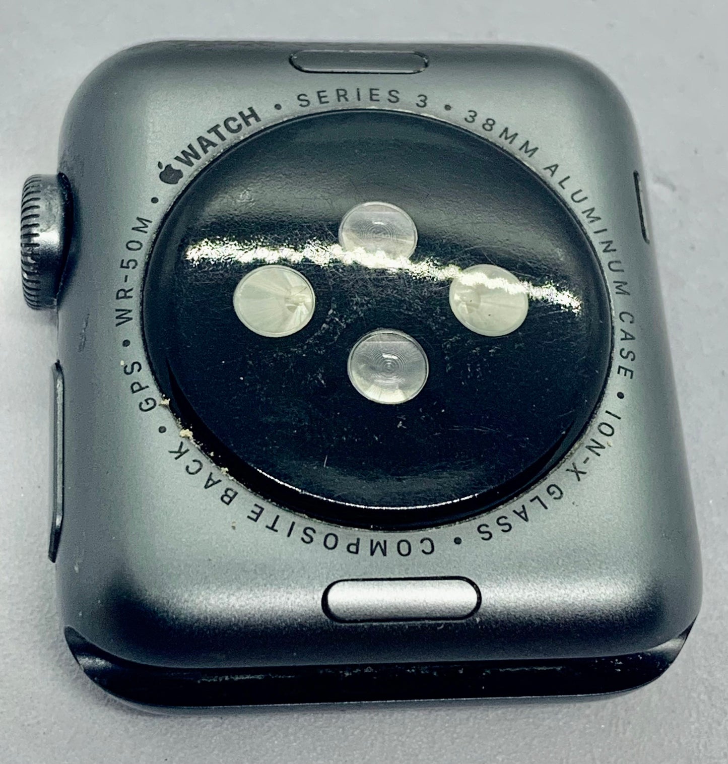 Apple Watch Series 3 38 MM (GPS)  Aluminium Case Ion X Glass Composite Back GPS WR 50M