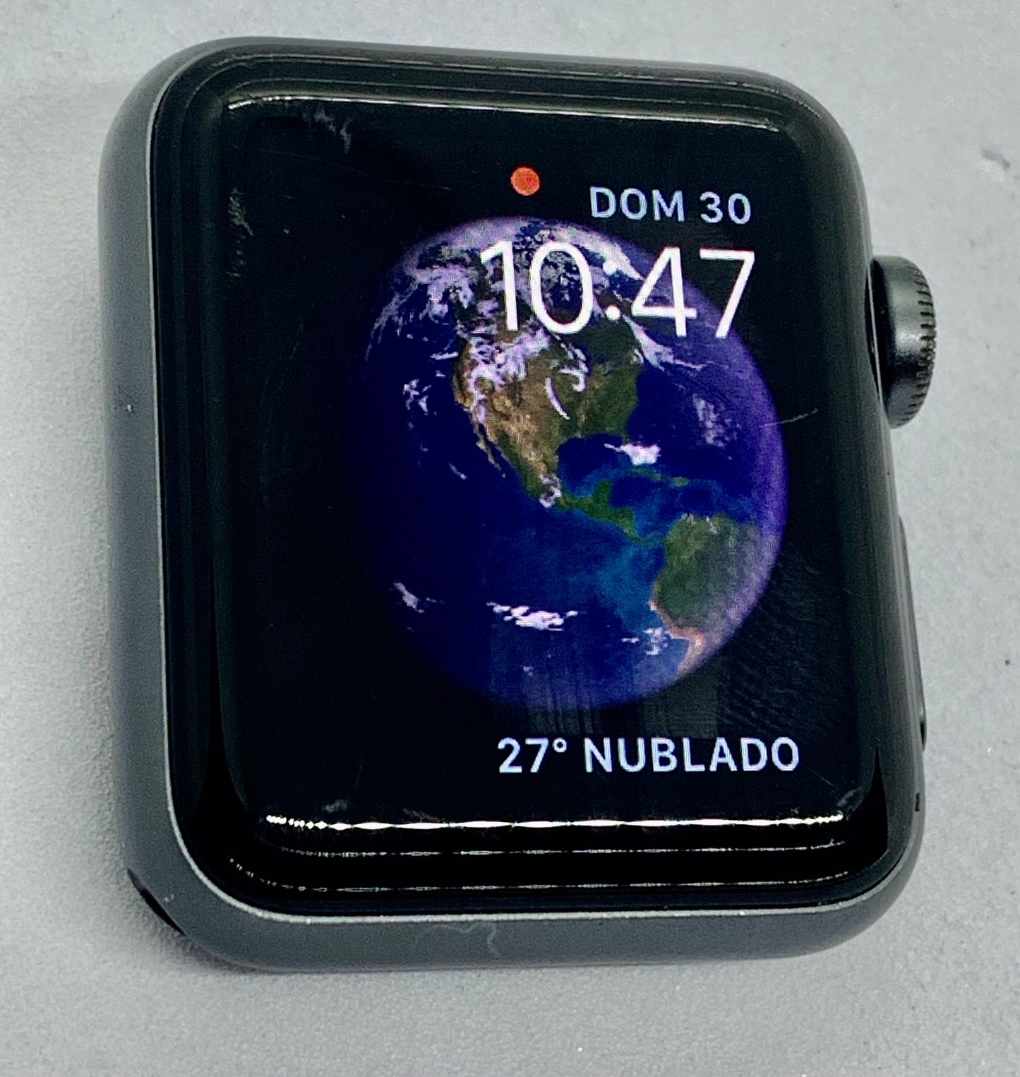 Apple Watch Series 3 38 MM (GPS)  Aluminium Case Ion X Glass Composite Back GPS WR 50M