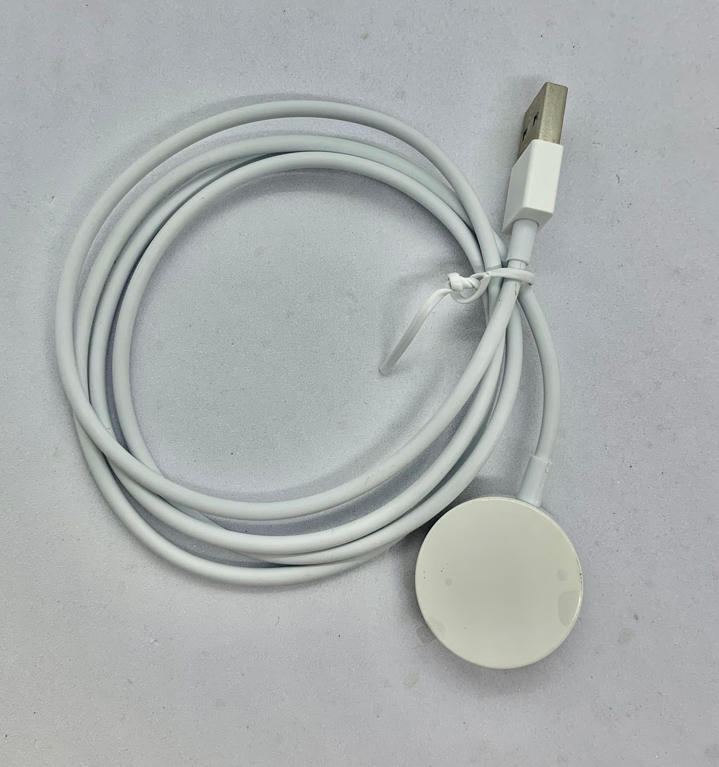 Cable de carga magnetica rapida a USB para el Apple Watch sin caja (usado).